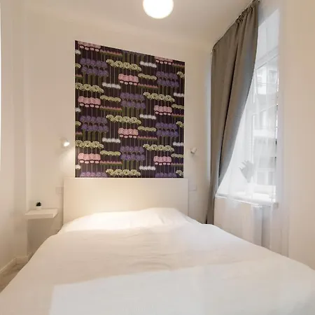 George's With Two Bedrooms Apartment