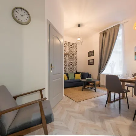 Apartment George's With Two Bedrooms *